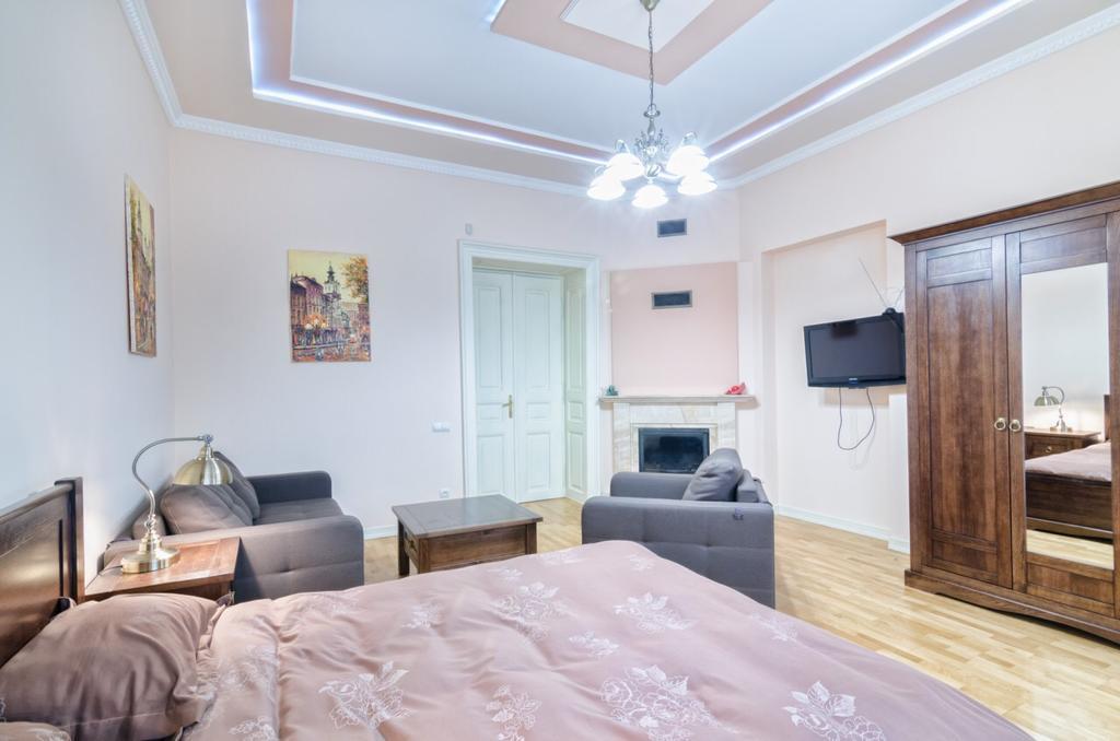 Apartment Grebinky 9 Lviv Exteriör bild